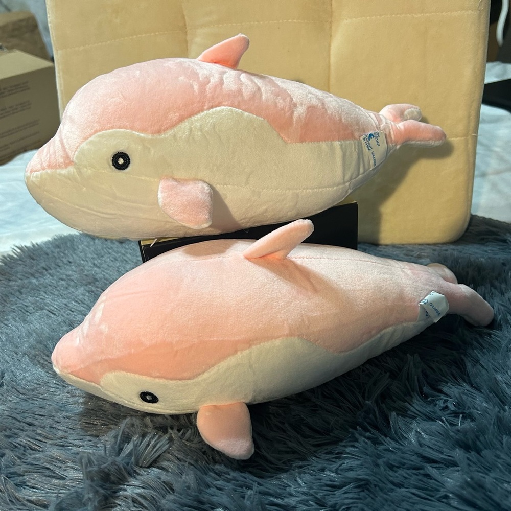 004 BOGO: buy 1 get 1 Pink Dolphin plushies
